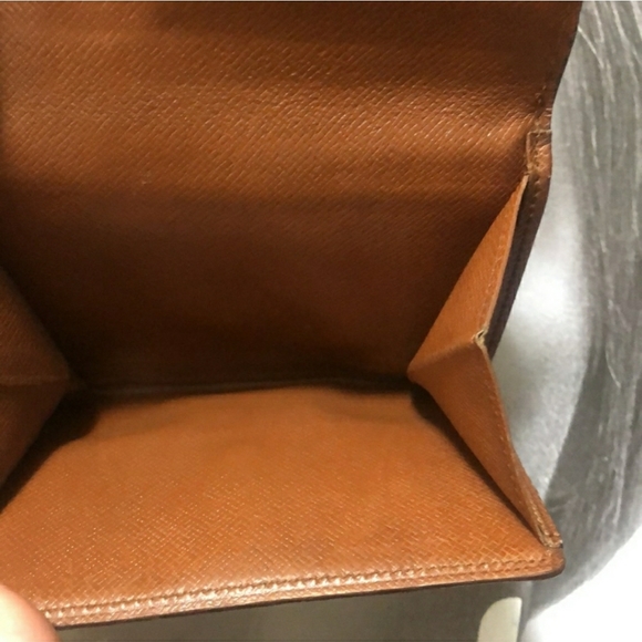 Louis Vuitton Bifold Wallet - Picture 7 of 14